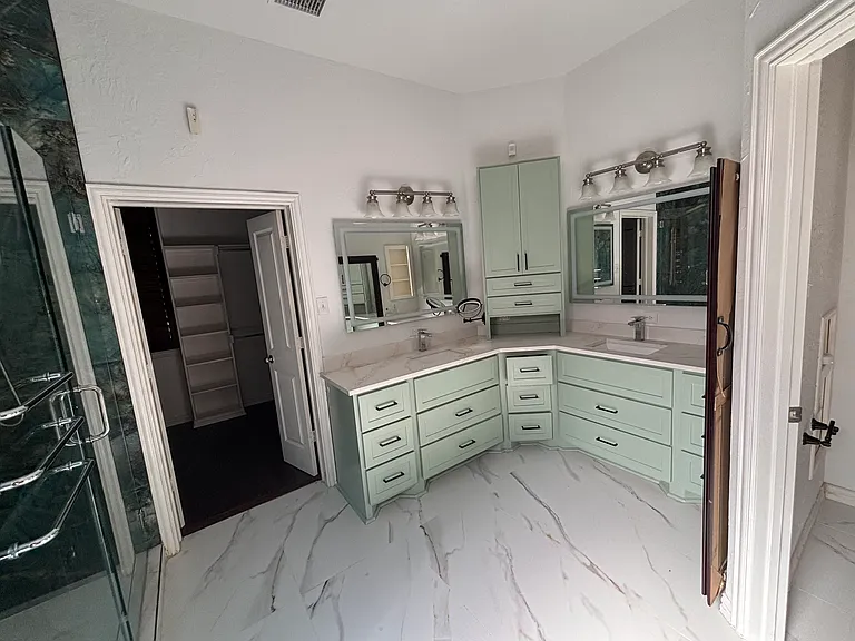 1128 Waterford Way — Photo 15