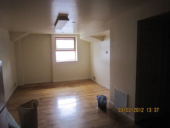 2nd image of 522 Washington Ave APT 3B