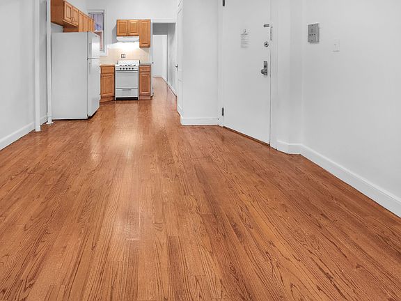 2nd image of 521B E 85th St #4A