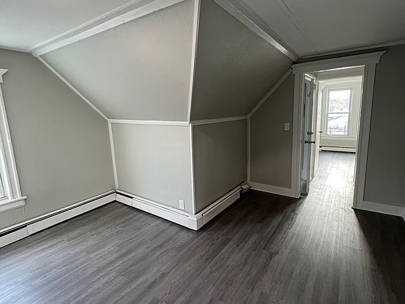 4th image of 74 5th Ave Floor 3