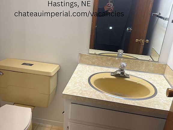 5th image of 3100 Park Lane Dr #2