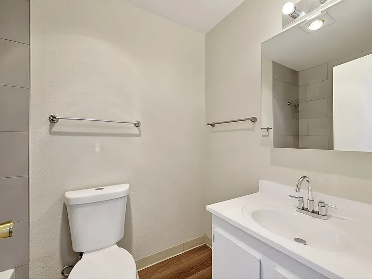 338 Wheeler Ave — Photo 6