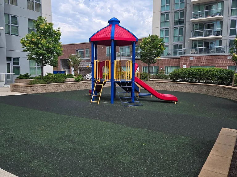 2150 Lawrence Ave E #1102 — Photo 12