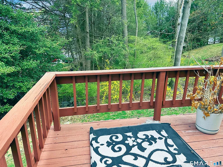 203 Capewell Ave — Photo 36