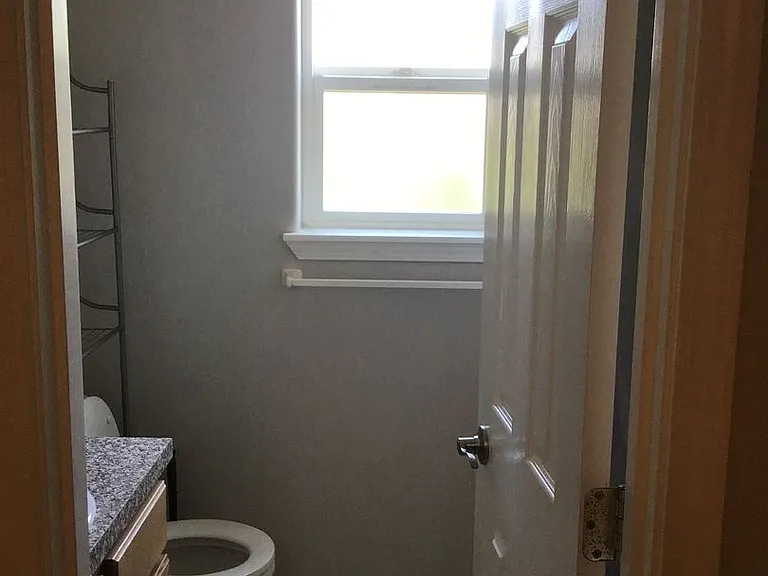 2102 Jackson St SE — Photo 15