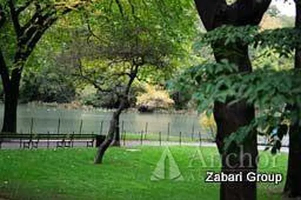 Rented by Anchor Associates | media 27