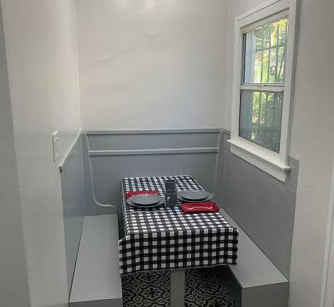 4th image of 905 N Fairfax Ave #909-1/2