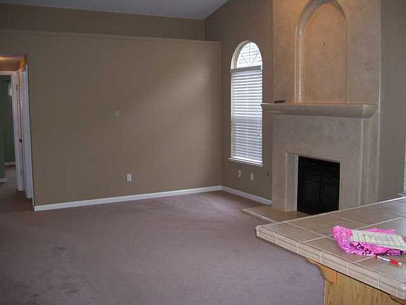 4th image of 2306 Heritage Manor Dr