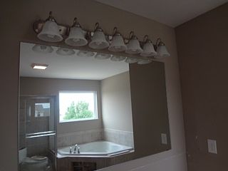 4th image of 179 Blakemore Dr
