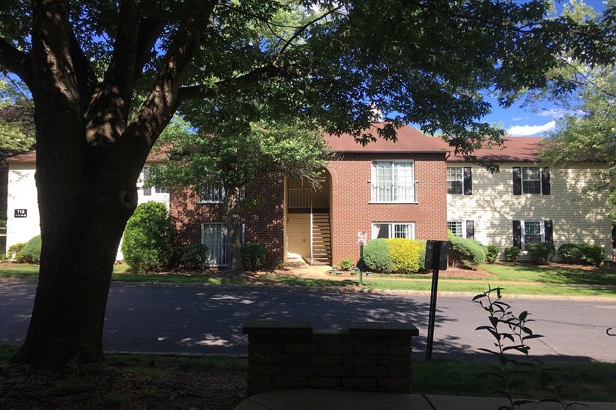 1st image of 713 Zlotkin Cir