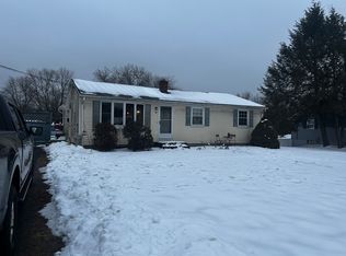 19 Acorn Ln, Ludlow, MA 01056