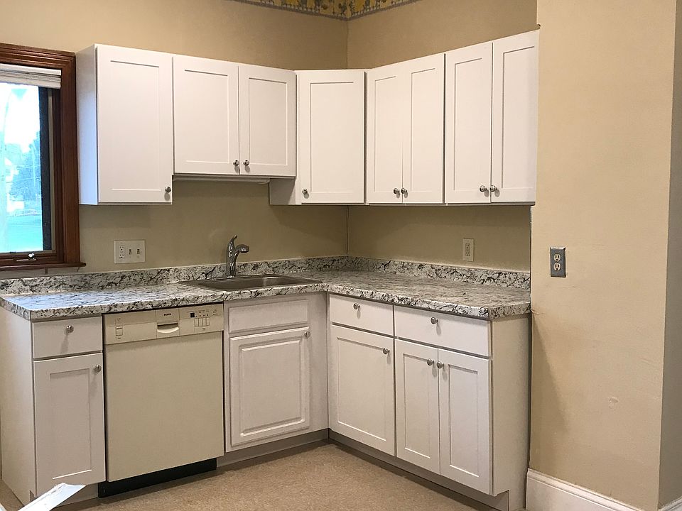 1st image of 165 Harvard St #2