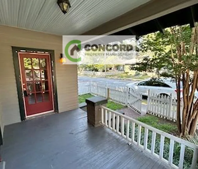 508 Charter Pl — Photo 2