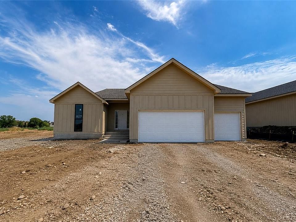 1st image of 19317 Skyview Ln