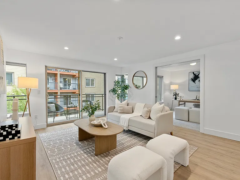 1550 Eastlake Ave E #404 — Photo 6