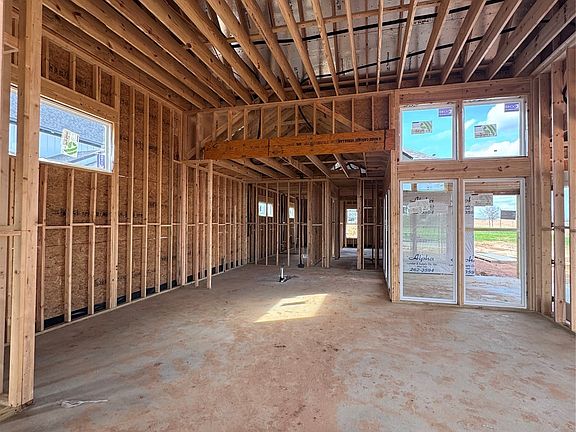 4th image of 8443 Guildhall St