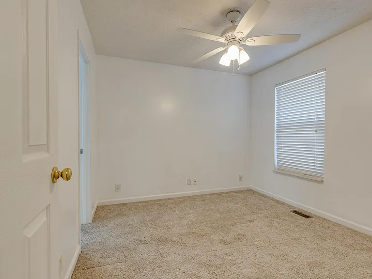 3412 Haynes Cv — Photo 21