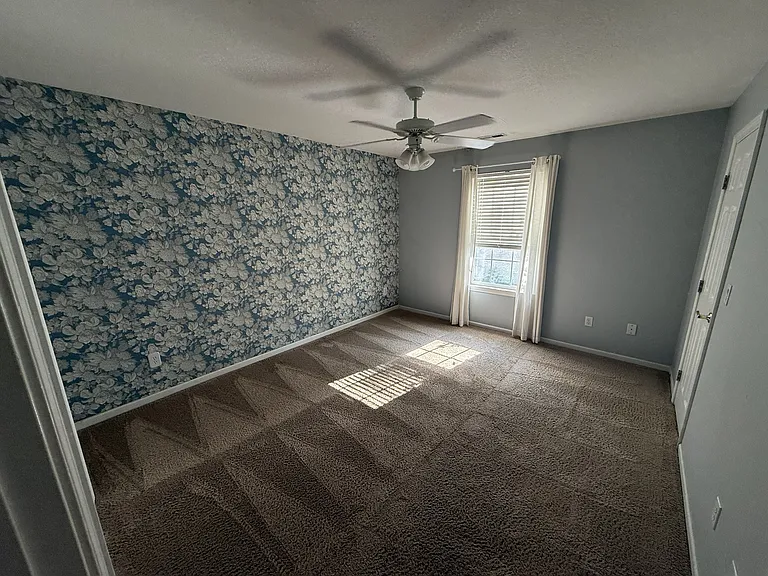 1518 Legend Trail Dr #B — Photo 11