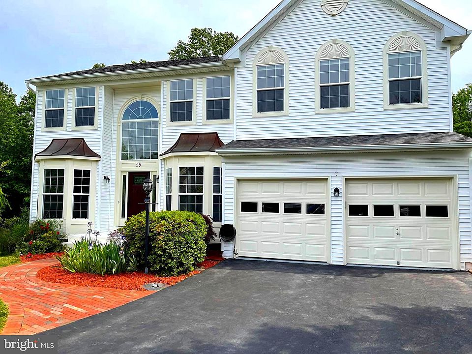 1st image of 29 Watermill Ct