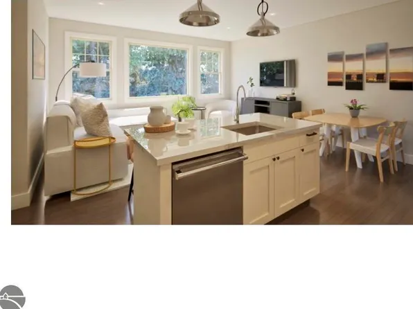 1109 S Carver St #6C, Traverse City, MI 49686