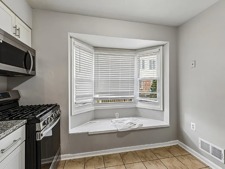 7974 Community Dr — Photo 17