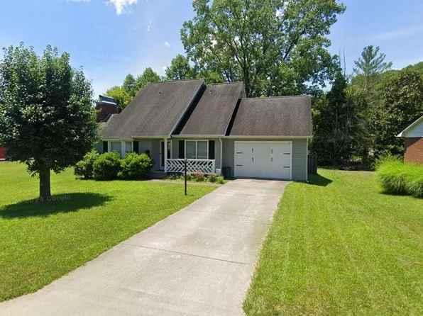 5 Abbey Ln, Middlesboro, KY 40965