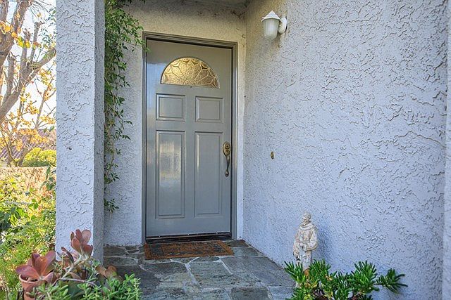 1st image of 805 Sunstone St