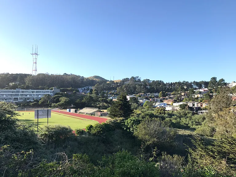Evelyn Way — Photo 10