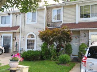 62 Seguine Pl, Staten Island, NY 10312