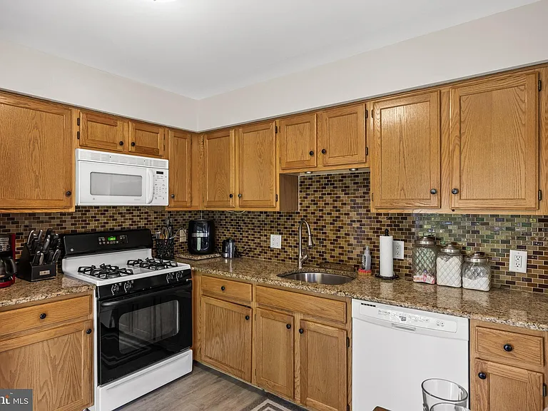 116 Wildflower Pl — Photo 6