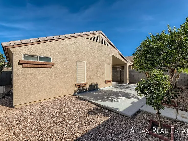 13917 W Country Gables Dr — Photo 13