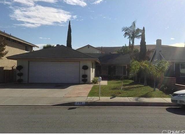 2nd image of 732 Lyonwood Ave