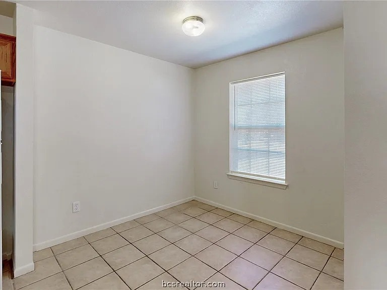 3612 Hollyhock St — Photo 5