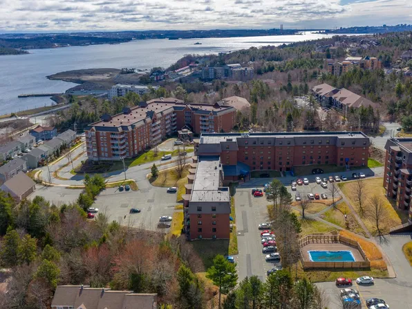 61 Nelsons Landing Blvd #507, Halifax, NS B4A 3X3
