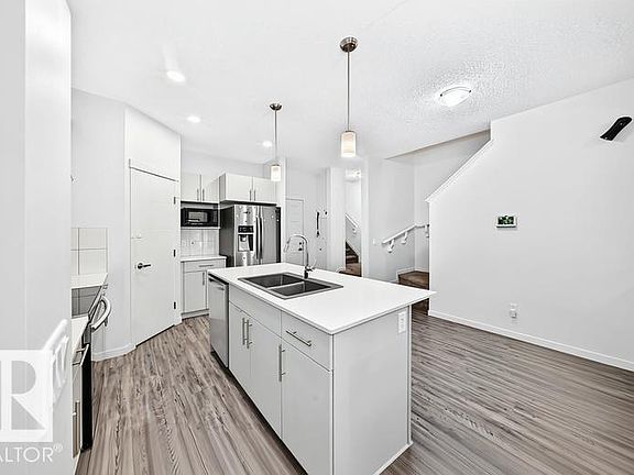 3rd image of 19716 27th Ave NW
