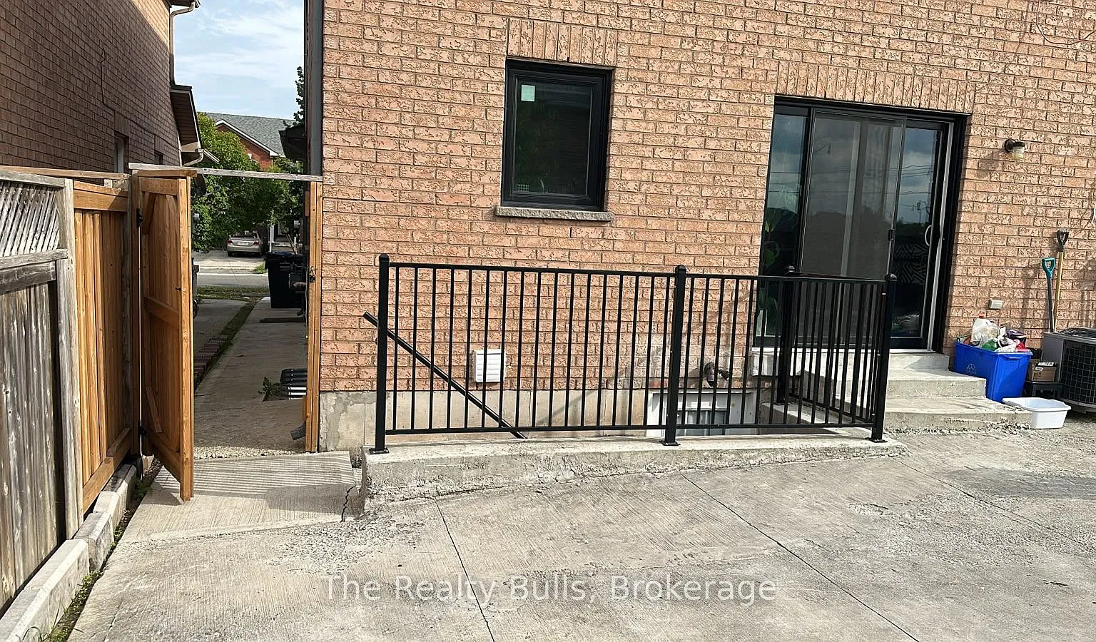 2 bed, $1,799 — Photo 2