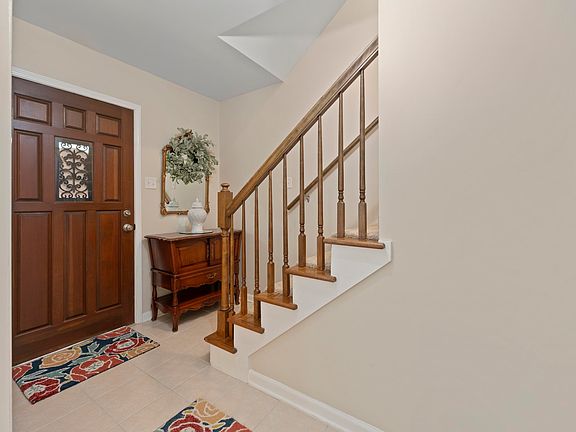 5th image of 5760 Montpelier Dr