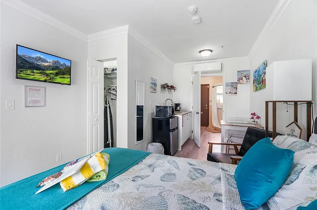Studio, 1.0 bath, 280 sqft, $1,400 — Photo 4