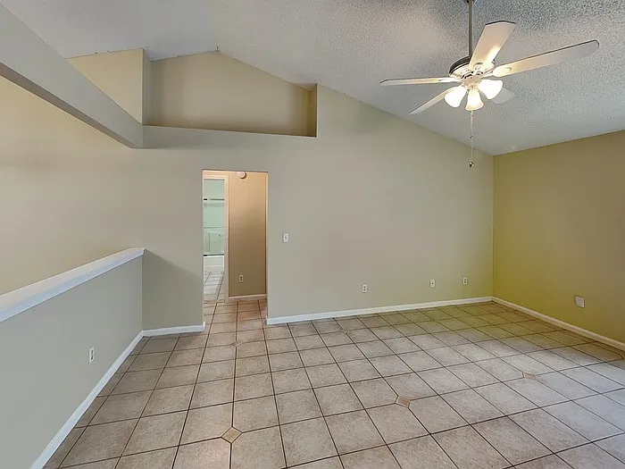 1883 Mackenzie Ct S — Photo 3