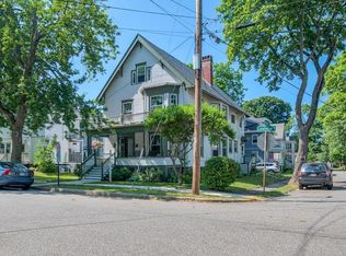 65 Longfellow St, Portland, ME 04103