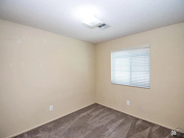 3657 S Benson Ave — Photo 8