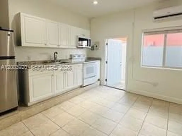 14 SW 181st Ter #Eff, Miami, FL 33177