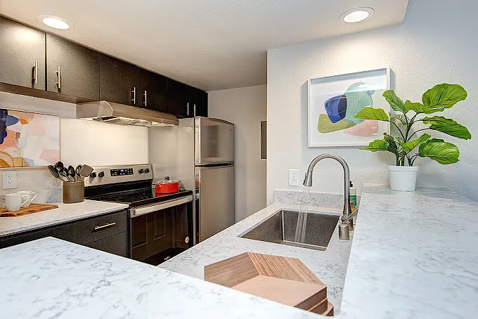 Astral Apartments — Photo 33