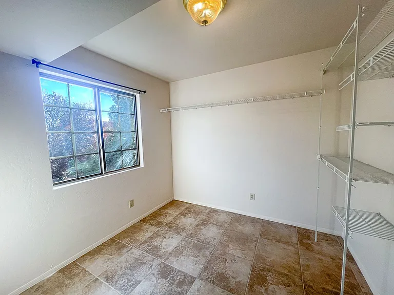 503 S Sawmill Gardens Dr — Photo 9