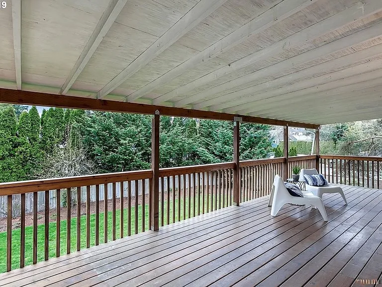 8205 SW Laurel St — Photo 22