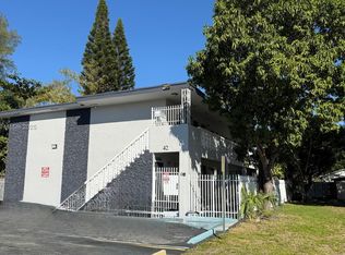 42 SW 14th St APT 104, Dania, FL 33004
