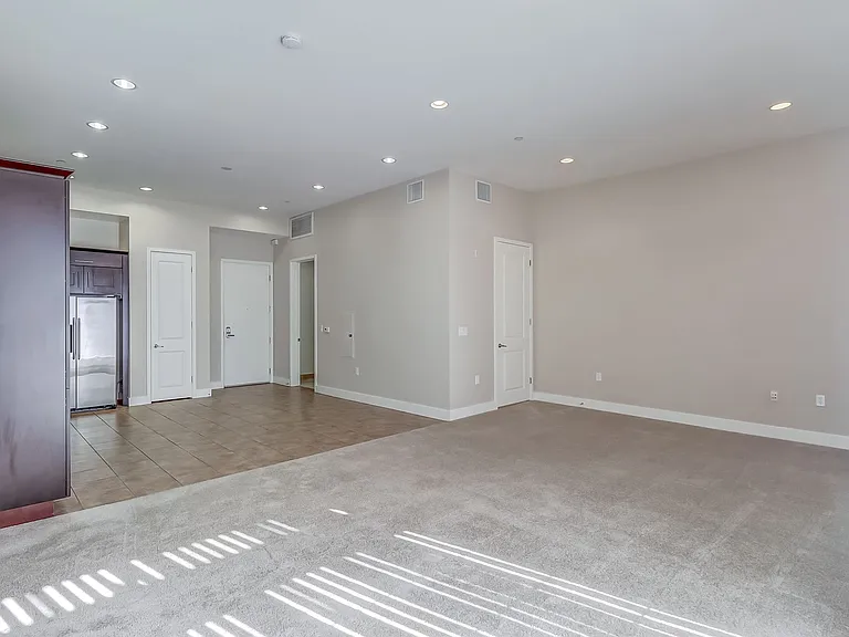 Axis 2300 Apartments — Photo 114