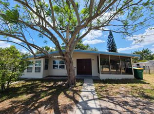 222 Waterway Cir NE, Pt Charlotte, FL 33952