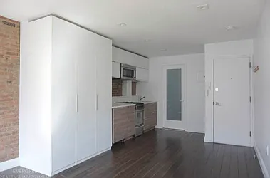 Rented by Evergreen Realty & Investments