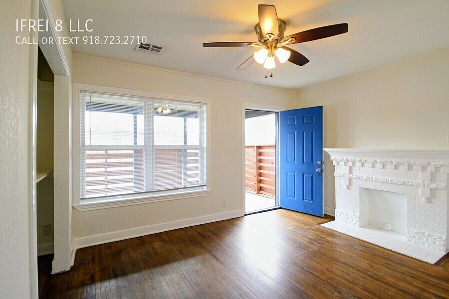 1st image of 2865 E Admiral Pl